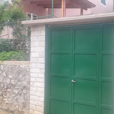 Amalias Room Himare Exterior photo